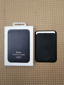 Apple FineWoven Wallet with MagSafe for iPhone 14/15 Series - Pacific Blue - Picture 1 of 10