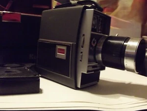 Kodak Electric 8 Movie Camera - 8mm - Original Film Cartridge - Vintage - Picture 1 of 9