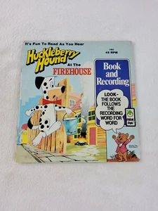 Huckleberry Hound at the Firehouse Book & 45 RPM Record 1974 - 1962 Vintage - Foto 1 di 8