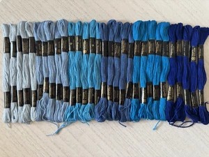 Coats & Clark Embroidery Floss Thread~Lot of 30 Skeins~Solid Blue Shades - Picture 1 of 6