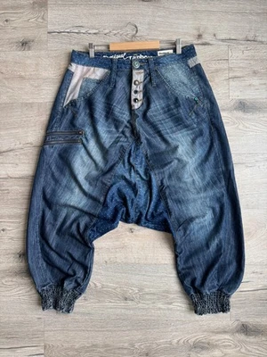 Pantalones de mezclilla Desigual Rainbow Alladin holgados entrepierna caída ambiente boho hippie Foto 1 de 4