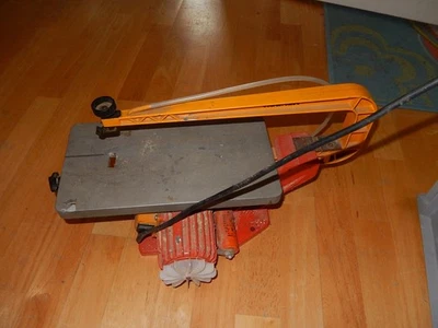 HEGNER:  Junior Modellbau Super Säge Dekupiersäge gebraucht 873444 Feinschnitt  - Bild 1 von 4