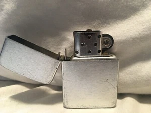 Vintage Storm King Lighter Brushed Silver 14 Hole 5 Barrel - Picture 1 of 6