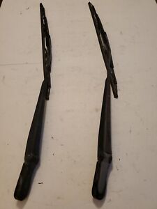 1999 2007 Ford F250 F350 SUPER DUTY OEM Left & Right Windshield Wiper Arms Pair