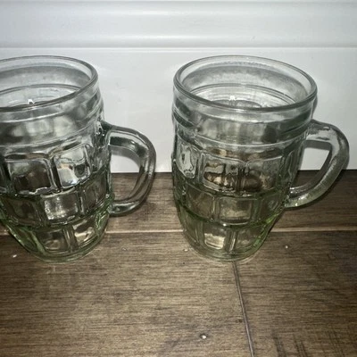 Juego De 4 Tazas De Cerveza De Colección Pequeñas ANCLA EN CUCLILLAS Ventana Barril Raíz Verde Pálido Foto 1 de 3