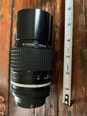 Винтажный объектив фотоаппарата Nikon Nikkor 200 мм 1:4 - Изображение 1 из 4