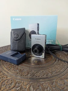 Canon PowerShot IXUS 70 Digital Camera with Charger and Original Box VGC - Picture 1 of 21