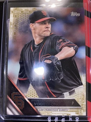 2016 Topps - Ryan Vogelsong #230 Gold 1962/2016 - Image 1 of 4
