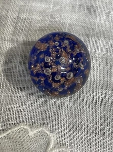 Vintage 3/4" Glass Paperweight Button W Bubbles Blue W Goldstone 104-2 - Picture 1 of 7