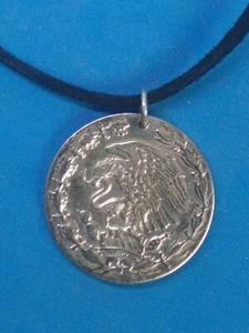 1958  MEXICO SILVER UN PESO  NECKLACE - Picture 1 of 4