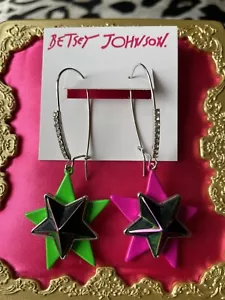 Orecchini Betsey Johnson Star Power Oil Slick Star verde fluo rosa caldo non corrispondenti - Foto 1 di 3