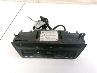 Audi A6 2001 Climate Control Panel (heater control switches) 5HB00 #1586608-18 - Imagem 1 de 4