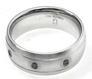 FASHION Black Crystal Band Ring - Picture 1 of 7