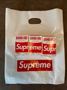 Supreme SS19 Johnson & Johnson Box Logo Band-Aids (3x Boxen) - Bild 1 von 2
