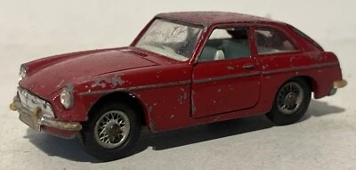 ORIGINAL VINTAGE CORGI TOYS 327 MGB GT RED DIECAST MODEL CAR - Image 1 of 4
