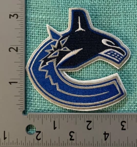 VANCOUVER CANUCKS - NHL HOCKEY PATCH - Picture 1 of 3