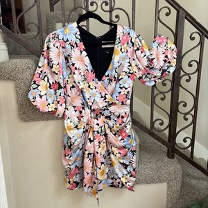 Nuevo sin etiquetas Vestido Keepsake The Label Burning Floral Acanalado XS Precio de venta sugerido por el fabricante $200 - Imagen 1 de 6