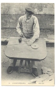 FUENTERRABIA País Vasco ESPAÑA. Postal FABRICANTE DE ALPARGATAS Alpargalero ca1908 - Imagen 1 de 2