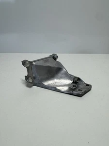 ✅2014-2023 INFINITI Q50 3.7 V6 AWD RIGHT PASSENGER ENGINE MOUNT BRACKET OEM - Picture 1 of 7