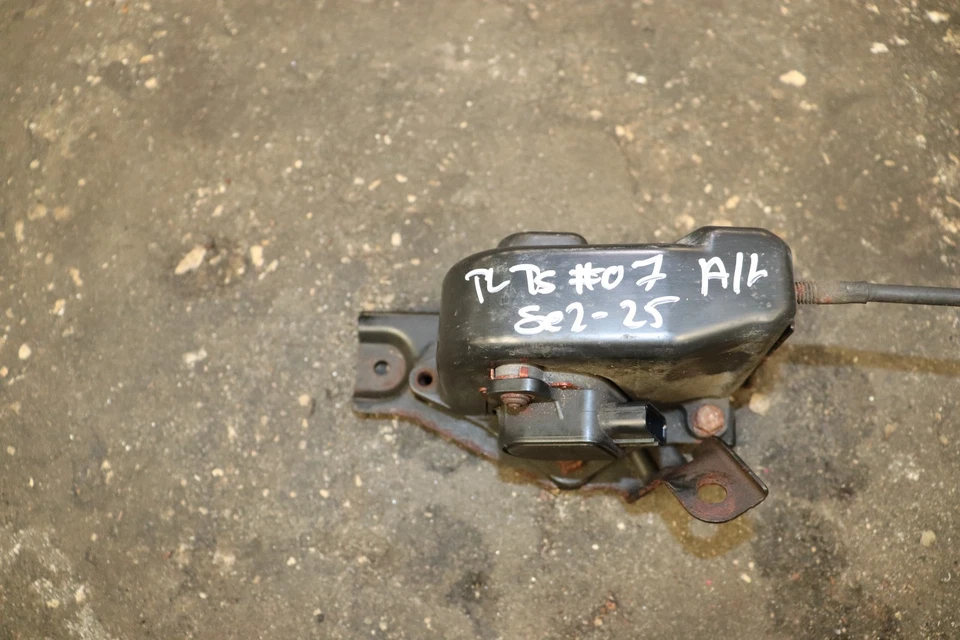 Actuador de control de crucero Acura TL Type S 2007-2008 3,5 L OEM Foto 1 de 4