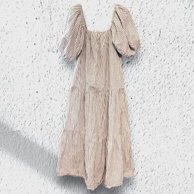 Maxi vestido blanco/multitalla 6 con mangas abullonadas a rayas de algodón con diseño de ASOS Foto 1 de 4