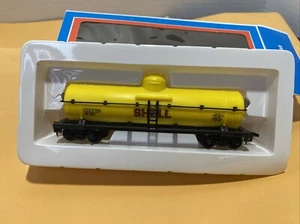 Model Power HO Scale Tank Car Shell Oil Single Dome SCCX 1105 - Picture 1 of 4