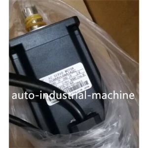 1pcs New In Box Yaskawa SGMAH-04A1A2C AC Servo Motor Expedited Ship - Picture 1 of 6
