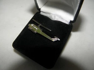 HUEY UH-1 IROQUIS HUBSCHRAUBER ANSTECKNADEL MILITÄR ARMEE MARINE LUFTWAFFE MARINE VIETNAM   - Bild 1 von 6