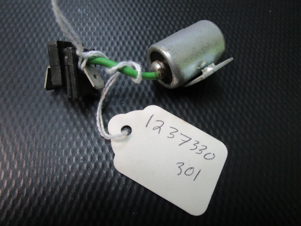 Bosch distributor ignition condenser Bosch 1237330301 - Image 1 of 1
