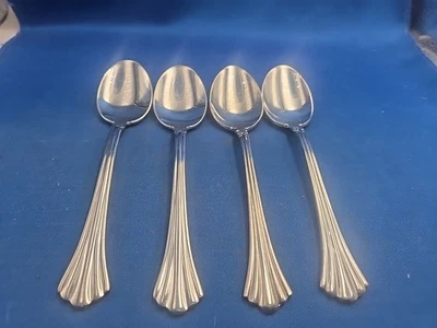 Lote de 4 cucharas soperas ovaladas de acero inoxidable Reed & Barton 1800 6 7/8" Foto 1 de 4