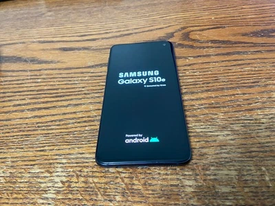 Samsung Galaxy S10e (SM-G970U) 128GB Smartphone (Unlocked). Excellent Condition - Image 1 of 4