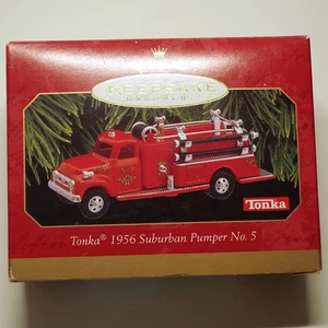 Bomba suburbana Hallmark 1999 Tonka 1956 No. 5 adornos nuevos en caja - Imagen 1 de 2