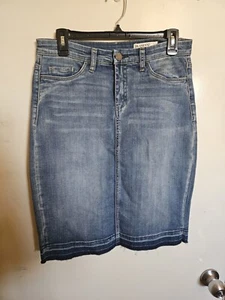 BLANK NYC Womens Faithful Denim Pencil Raw Hem Skirt Size 27 - Picture 1 of 5