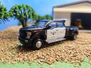 GREENLIGHT 2019 FORD F-350 DUALLY TRUCK 1:64 4x4 Hitch & Tow Fort Worth police - Picture 1 of 12