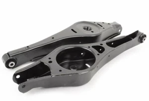 VW Golf MK5 MK6 Passat (03-) COPPIA Braccetti Comando Sospensione Posteriore Inferiore - Foto 1 di 5