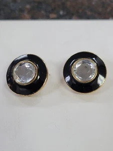 COSTUME GIOIELLO TONDO TONO ORO CERCHIO NERO CON PIETRE BIANCHE CLIP ON ORECCHINI - Foto 1 di 2