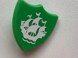 Genuine Vintage Green hard plasticBlue Peter badge , - Picture 1 of 2