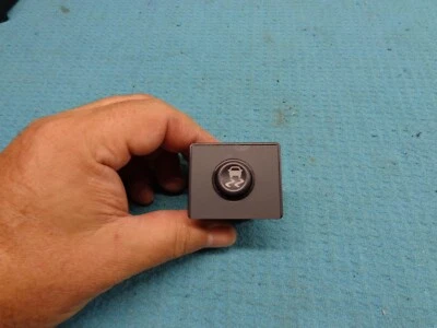 INTERRUPTOR CONTROL ESTABILIDAD TRACCIÓN GMC SAVANA 1500 2500 3500 04 05 06 07 Foto 1 de 4