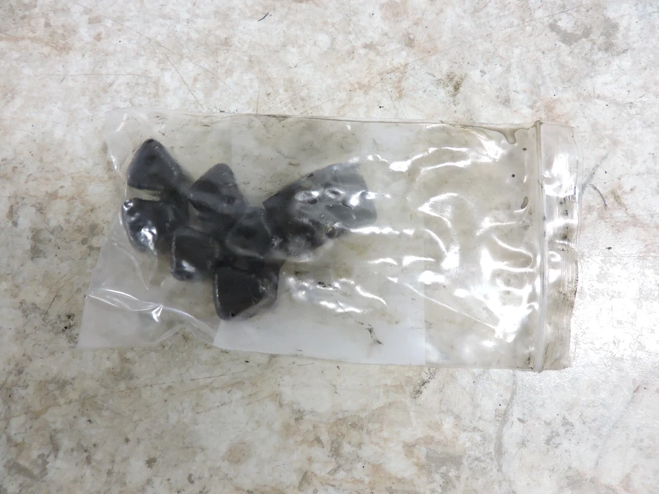 00 Triumph Daytona 955i 955 i alternador accionamiento aplastamiento cauchos cojines Foto 1 de 1