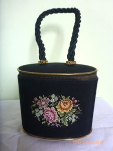 Vintage 1930s Petit Point Black Cylinder Style Rope Corded Handle Zip Closure - Picture 1 of 8