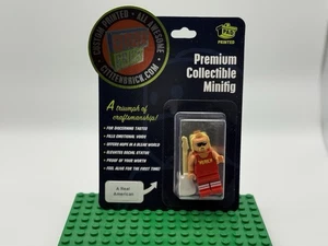 Citizen Brick A Real American : Hulk Hogan *Sealed Minifigure* Ships In Box RIP - Picture 1 of 2