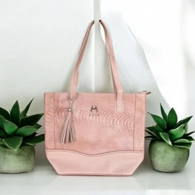 Leather Tote Bag for Women - Handcrafted - Salmon Pink 13H x 12W x 5D - Tasseled - Imagem 1 de 3