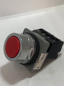 SIEMENS 52PM8A2J PUSHBUTTON RED FLUSH 1NC CHROME FINISH HEAVY DUTY NNB - Picture 1 of 4