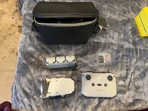 DJI Mini 2 Drone Fly More Combo W/RC Remote 4K HDR With memory card and case - Picture 1 of 6
