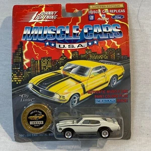 Vintage Johnny Lightning - MUSCLE CARS U.S.A. - 1969 Pontiac GTO J - 1/64   Whit - Picture 1 of 12