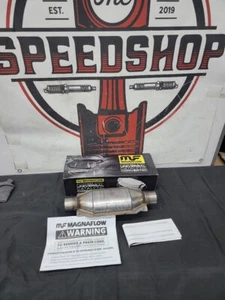 Magnaflow 99005HM Universal EPA Compliant Catalytic Converter 2.25" Inlet/Outlet - Picture 1 of 10