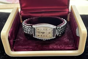 Vintage Bulova Wristwatch 15 Jewel in Maroon Velvet Feel Box Working Antique - Picture 1 of 10