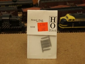 Grandt Line HO Newel Post 5228 - Picture 1 of 1