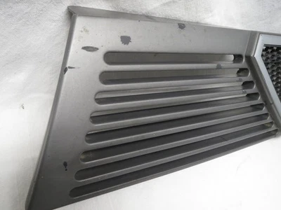 REJILLA DELANTERA ALFA ROMEO MILANO 75 1610081025 Foto 1 de 4