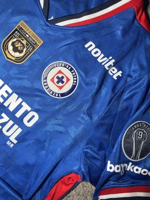 A25 CRUZ AZUL (Mejor equipo de la temporada) - Image 1 of 2